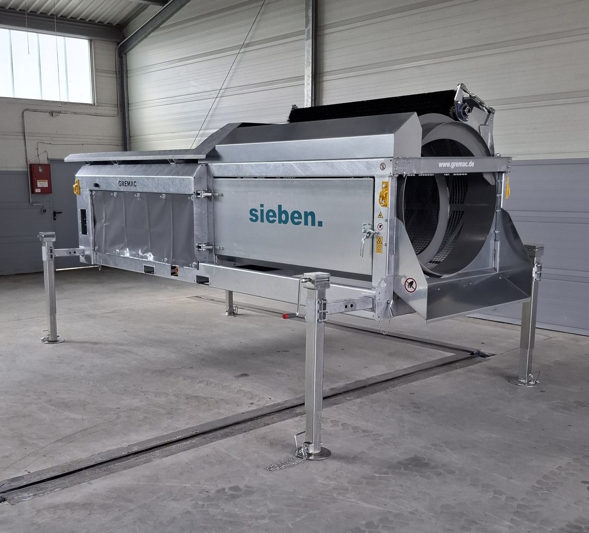 Siebmaschinen kaufen – Mobile Trommel- & Flachdecksiebanlagen